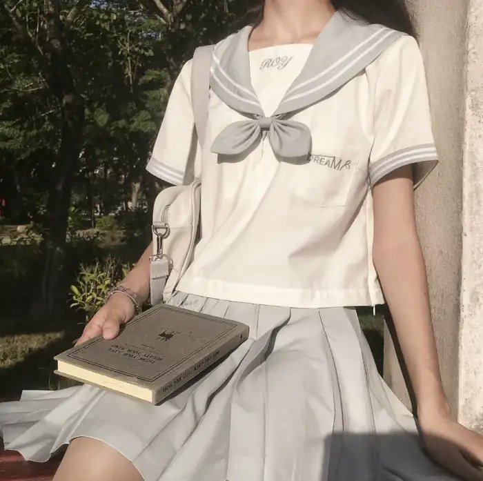 我是乔治娜第一季 海报